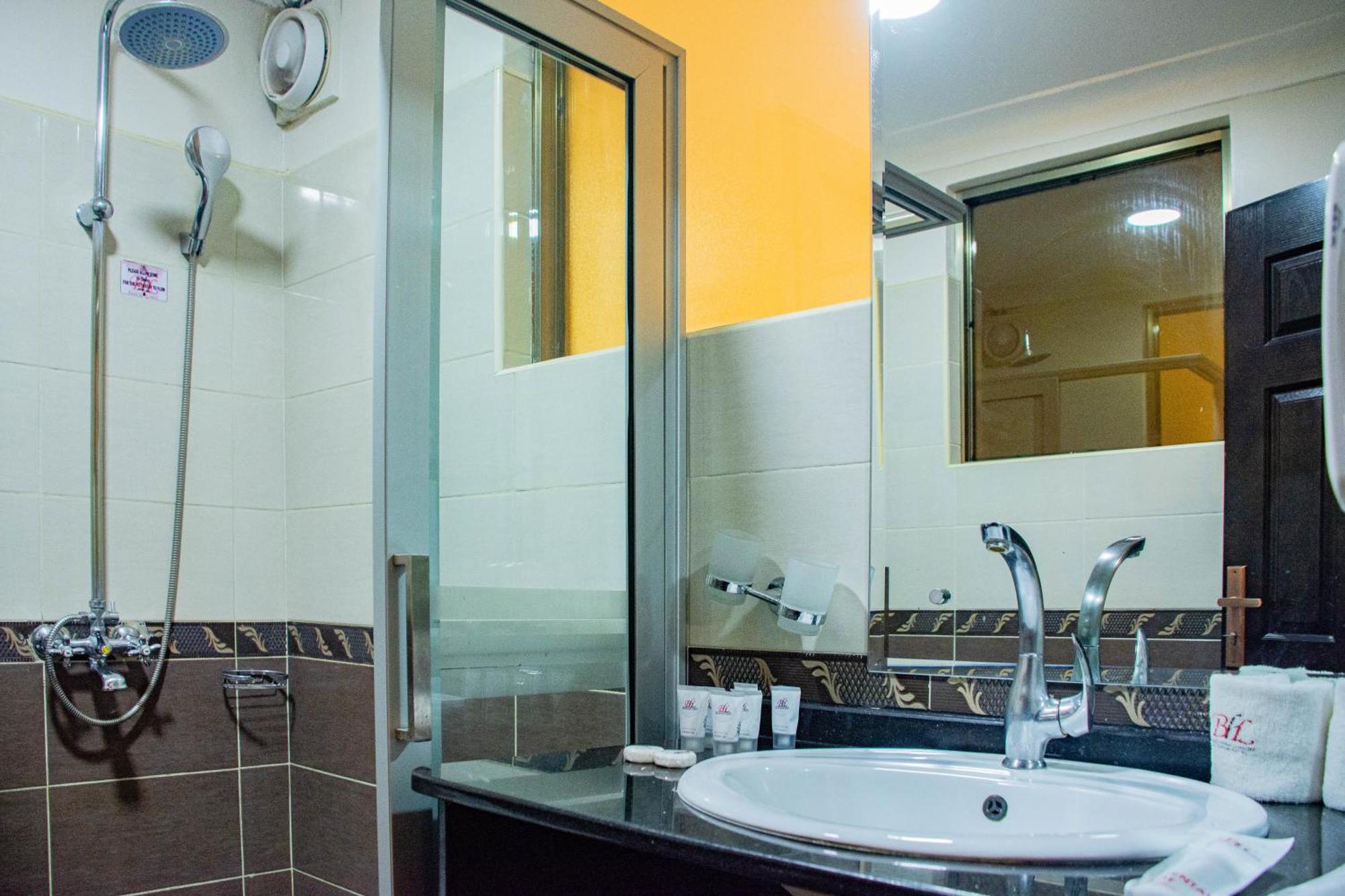 Bomah Hotel Limited Gulu Kültér fotó